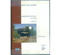 Carte morphopédologique de la République de Guinée - N° 114: Coffret comprenant : 1 notice, 3 annexes, 2 cartes.