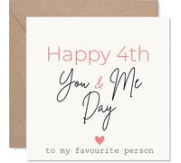 Carte romantique 4ème anniversaire - Célébrer notre 4e année ensemble - Script minimaliste avec motif cœur rose - Carré de 145 mm, enveloppe incluse