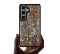 Carveit Bois Étui pour Samsung S26 Magnétique Coque, Incrustation de Coquille de Téléphone Compatible Magsafe avec Galaxy S26 Etui (Noyer-Énigme Manuscrite)