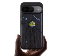 Carveit Etui pour Pixel 9 Coque [Gravure en Bois et Incrustation de Coquille] Œuvre d'art Unique Compatible avec Google Pixel 9 Étui (Bois Sombre-Vagabond Cosmique)
