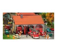 Caserne de pompiers Faller HO - Décor - Rouge - Mixte - Enfant - Plastique - 15 ans