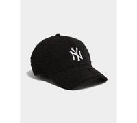 New Era 9Forty Strapback Sherpa Cap - Borg NY Yankees Noir