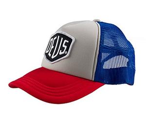 Casquette Trucker Baylands bleu-rouge DEUS EX MACHINA