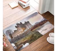 Castle Near Lake Stones Tapis de porte d'entrée d'intérieur et d'extérieur antidérapant absorbant lavable en flanelle pour cuisine, chambre à coucher, salle de bain, porche, bureau 40,6 x 61 cm