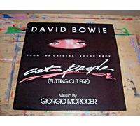 Cat People (éteindre le feu) 45 tr/min simple