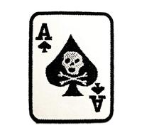 Catch the Patch Poker As Tête De Mort Biker Patch Thermocollant 6 x 7,5 cm à repasser pour Adulte avec Skull Vintage Edgy Statement, Écusson Couture Vêtement Bricolage Cadeau