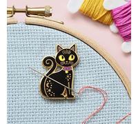 Caterpillar Cross Stitch Needle Minder - Chat noir pour point de croix, couture, broderie et accessoires de couture - émail et magnétique