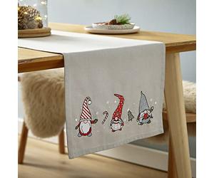 Catherine Lansfield Festive Gnomes Chemin de Table en Coton - Gris Rouge - 33 x 220 cm - 100 % Coton - Facile à Nettoyer Uniquement - Produit éthique