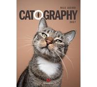 Catography Katzen-Kalender 2027: Humorvoller Tier-Kalender im Hochformat (33x45 cm) | Haustier-Portraits von Nils Jacobi (@furryfritz)