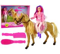 Cavalier de poupées avec des poneys bruns.