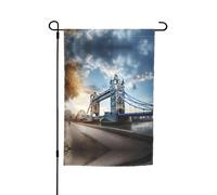 Ce drapeau de jardin historique Old Tower Bridge London est la bienvenue aux invités dans votre maison avec un style unique. Parfait pour n'importe quelle terrasse, patio, porche ou véranda et faites