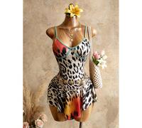 Ce nouveau style printemps/été est une robe bandeau sexy avec des couleurs contrastées et un imprimé léopard. C'est une robe courte de style parapluie mini. Nom du modèle : YK2. Le design est asymétri