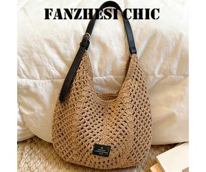 Ce sac fourre-tout kaki est un accessoire d'été polyvalent et décontracté. Avec son design tricoté de style japonais décontracté et sa construction en maille respirante, ce sac grande capacité est dot