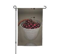 Ce seau avec drapeau de jardin imprimé cerises est la bienvenue aux invités dans votre maison avec un style unique. Parfait pour n'importe quelle terrasse, patio, porche ou véranda et fait de