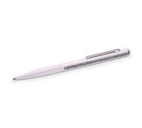 Ce Stylo À Bille Swarovski Affiche Un Corps Effilé Rose Orné D'une Bande De Cristal À L'effet Légèrement Chromé Qui S’Étend Sur Les Deux Côtés Du Stylo Jusqu’À Son Extrémité. Livré Dans Un Étui Élégan