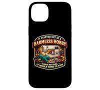 Cela a commencé comme Un Passe-Temps Inoffensif : Courtepointe Amusante, Couture Coque pour iPhone 14 Plus