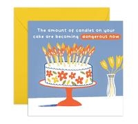 Central 23 Carte d'anniversaire amusante - « Candles On Your Cake Are Dangerous Now » - Pour homme, femme, maman, papa, amis - Humour insolite - Livré avec des autocollants