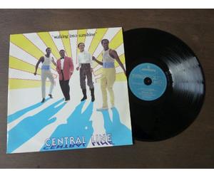 Central Line - Walking Into Sunshine / That'S No Way To Treat My Love