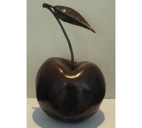 Cerise en bronze Pierre Gimenez