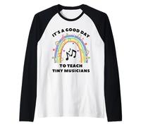 C'est une bonne journée pour enseigner à de petits musiciens avec Rainbow Teacher Manche Raglan