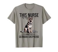 Cette infirmière Appartient à Un Chien de Berger Allemand T-Shirt