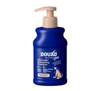 DOUXO Skin & Coat SPA - Ultra-safe Shampoing anti-chute de poils pour chiens, 250ml, limite la perte excessive de poils, nettoie et hydrate la peau, laisse le pelage doux et éclatant, respecte la peau