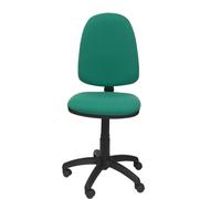 Chaise de bureau Aýna avec mécanisme Contact permanent de base, rembourrée de tissu vert émeraude. Équipée d'une base en polyamide noir, sans accoudoirs et de roulettes en nylon de 50 mm.