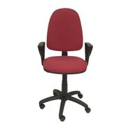 Chaise de bureau Aýna avec mécanisme Contact permanent de base, revêtue de tissu couleur grenat. Équipée d'une base en polyamide noir, d'accoudoirs fixes et de roulettes en nylon de 50 mm.