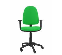 Chaise de bureau Aýna avec mécanisme Contact permanent de base, revêtue de tissu couleur Pistache. Équipée d'une base en polyamide noir, d'accoudoirs 1D et de roulettes en nylon de 50 mm