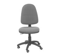 Chaise de bureau Aýna avec mécanisme Contact permanent de base, revêtue de tissu gris foncé. Équipée d'une base en polyamide noir, sans accoudoirs et avec roulettes pour parquet