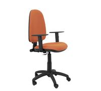 Chaise de bureau Aýna avec mécanisme de contact permanent de base, rembourrée de tissu marron. Équipée d'une base en polyamide noir, d'accoudoirs 1D et de roulettes en nylon de 50 mm