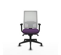 Chaise de bureau Horna avec mécanisme synchrone, revêtue de tissu violet et de maille blanche. Équipée d'un soutien lombaire 1D, d'accoudoirs 1D et de roulettes de 65 mm pour parquet
