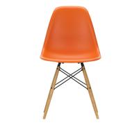 Chaise Eames Plastic DSW RE structure frêne honey coloured ash base/ black steel/ felt gliders black