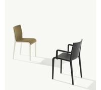 Chaise NASSAU 534 ET AL avec accoudoirs.