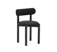 Chaise Nebai en chenille noire avec structure en chêne massif, finition noire, crédit FSC MIX