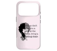 Chaise Pliante avec Citation Shirley Chisholm de Seat at The Table Coque pour iPhone 17 Pro