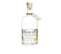 CHALONG BAY White Spiced - Rhum - 40% Alcool - Origine : Thaïlande - Notes de Citron vert & Canelle - Infusion épicée - A consommer pur ou en cocktail - 70 cl