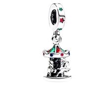 Charm carrousel de Noël en argent sterling 925 compatible avec les bracelets Pandora, Trollbeads, Chamilia, Biagi et beaucoup d'autres bracelets à breloques britanniques.