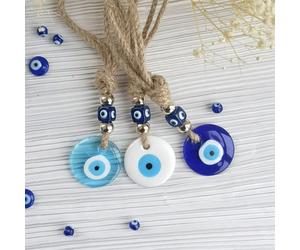 Charme d'œil bleu fait à la main - Pendentif œil du mal, suspension murale décorative en verre avec plusieurs options de couleurs, perles dorées et blanches, amulette de protection pour la décoration 