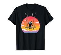 Chat Mignon sur balançoire Contre Le Ciel du Coucher du Soleil T-Shirt