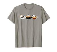 Chats de café, adorables chats confortables se prélassant au latte, cappuccino T-Shirt