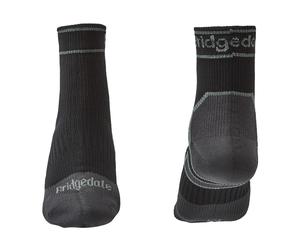 Chaussettes de randonnée Bridgedale Storm Lightweight Ankle L (44-47) noir/gris moyen