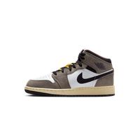 Chaussure Air Jordan 1 Mid SE pour ado Blanc/Cave Stone/Dark Sulfur/Oil Grey 35.5