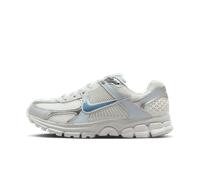Chaussure avec détails réfléchissants Nike Zoom Vomero 5 pour femme Pure Platinum/Summit White/Blanc/Celestine Blue 44