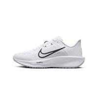 NIKE Chaussure de course 'Quest 6' noir / blanc, Taille 41