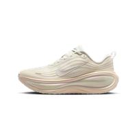 Nike WMNS VOMERO PLUS ESS women Lowtop white taille: 42,5