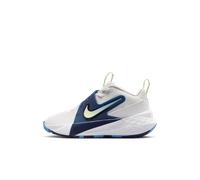 Chaussure Nike Team Hustle D 12 pour enfant Summit White/Midnight Navy/University Blue/Volt Tint 30