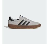 Chaussure RM Montreal Grey Two / Core Black / Gum 44