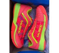 Chaussure Salming adder women rose et jaune Taille 38,5 .