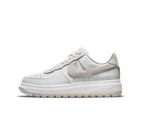 Nike Sportswear homme Baskets basses 'AIR FORCE 1 LUXE' nude / blanc, Gris 11,5
